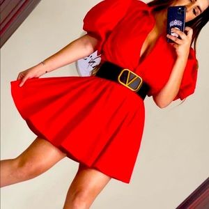 Beautyfull dress color white available